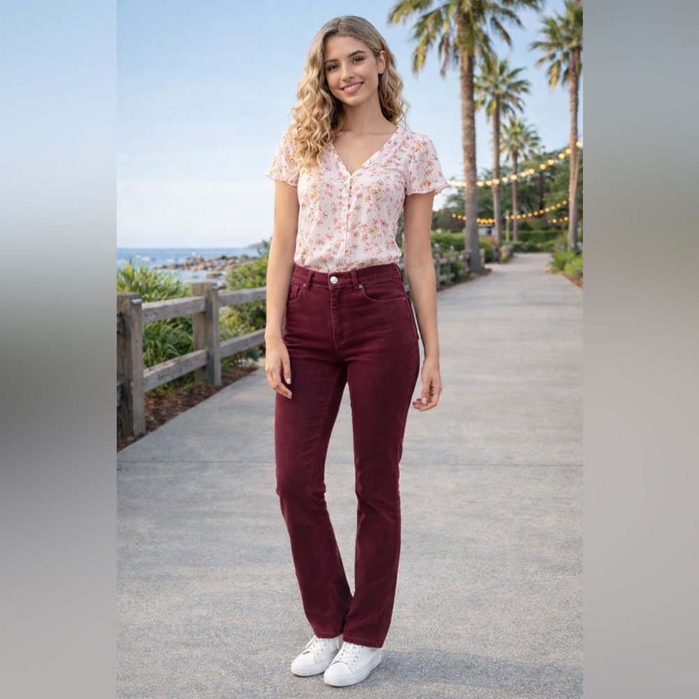 NWTS DG2 by Diane Gilman Women’s Burgundy Wine Straight Leg Jeans Size 8